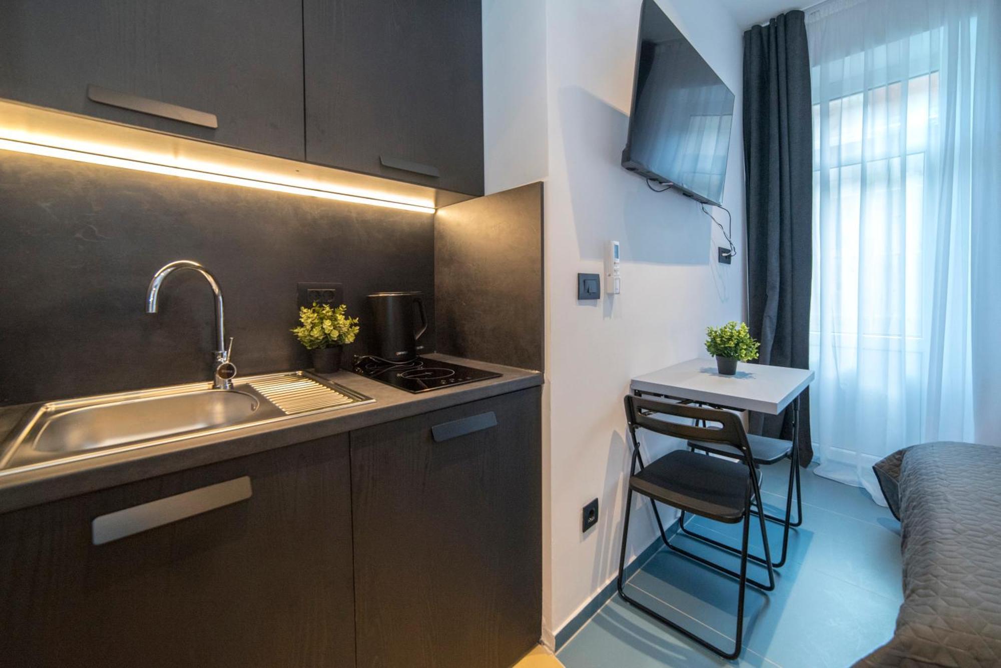Apartments Bella Mia, 1St Floor 萨格勒布 外观 照片