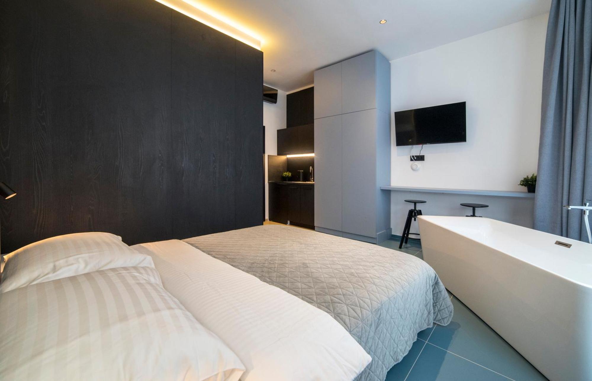 Apartments Bella Mia, 1St Floor 萨格勒布 外观 照片